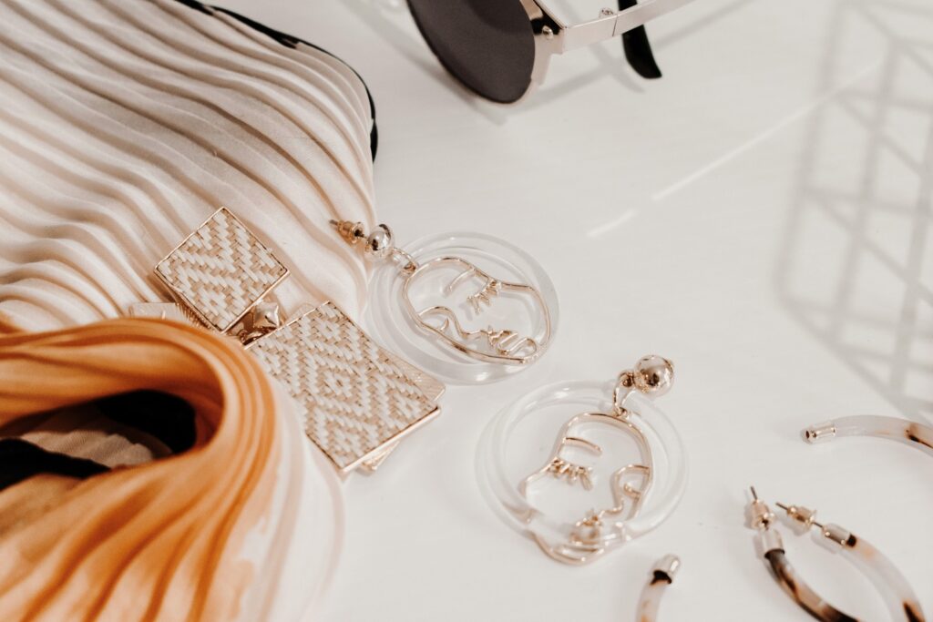 デザイン性のあるジュエリー